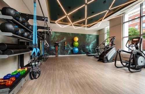 Clarendon Apartment | Gorgeous 1 Bedroom At Clarendon With Gym and Rooftop