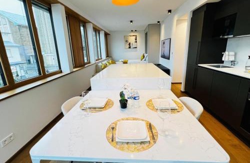 Belair Apartment | Gorgeous 1 bedroom flat with balcony&parking