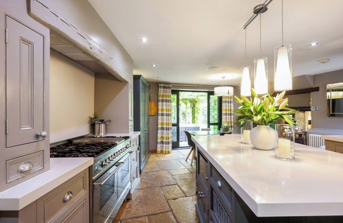 Andoversford House | Gorgeous 18th Century Barn Conversion - Cotswolds