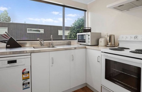 Onehunga House | Gorgeous 2BR Central Akl Retreat | WI-FI & Netflix
