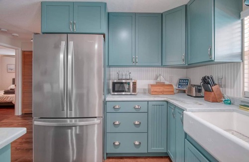 Pinellas Park House | Gorgeous 2BDRM with Private-Heated Pool, Mins From Gulf Coast Beaches And Parks.