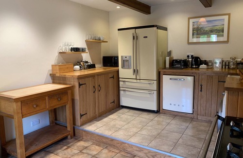 Fremington House | Gorgeous 3 bed cottage overlooking the Valley. Sleeps 5 people & 2 dogs, w/Wifi, gas central heating