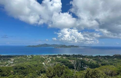 La Digue House | Gorgeous and Peaceful Guest House
