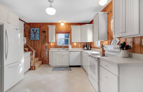 Ocean Park House | Gorgeous and Unique New England Beach House: Panoramic Views of Saco Bay!