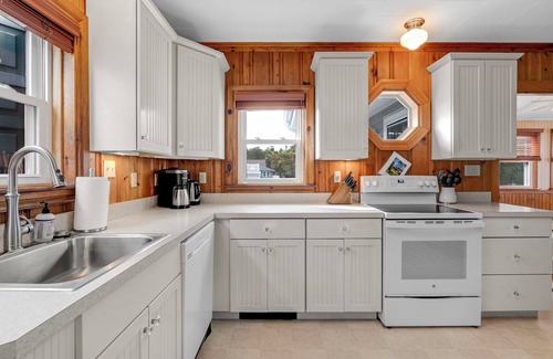 Ocean Park House | Gorgeous and Unique New England Beach House: Panoramic Views of Saco Bay!