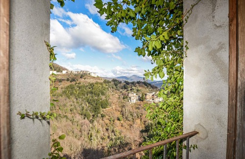 Carcheto-Brustico Apartment | Gorgeous apartment in Carcheto Brustico