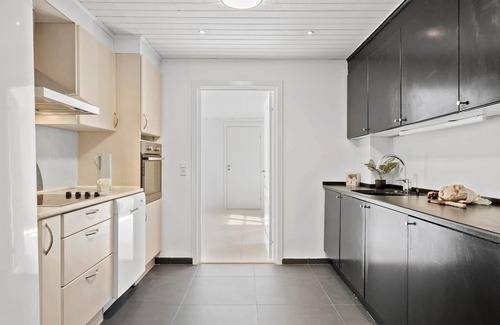 Gandrup Apartment | Gorgeous apartment in Gandrup with WiFi