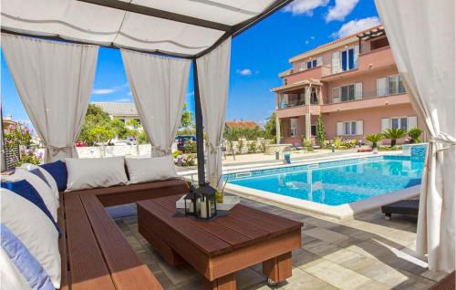 Grebastica Apartment | Gorgeous Apartment In Grebastica