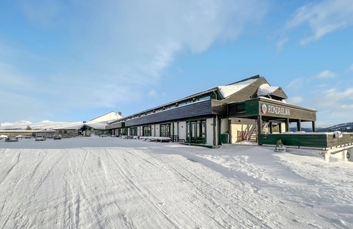 Nord-Fron Apartment | Gorgeous apartment in Kvam with sauna