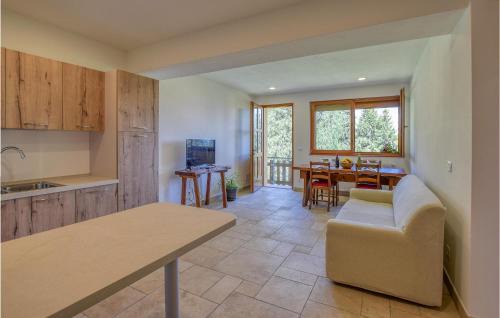 Lamon Apartment | Gorgeous Apartment In Lamon With Wifi