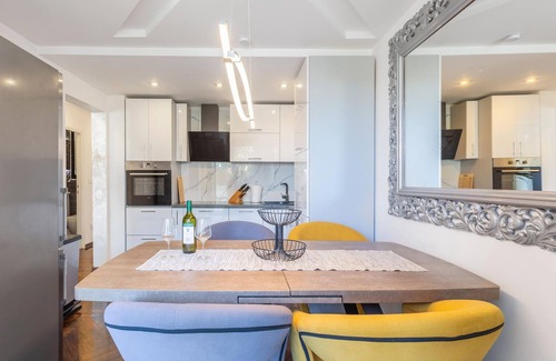 Sarsoni Apartment | Gorgeous apartment in Rijeka with WiFi