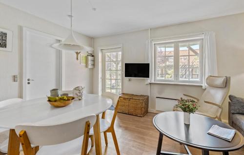 Svaneke Apartment | Gorgeous Apartment In Svaneke With Wifi