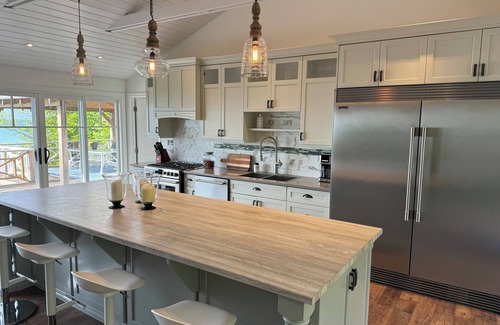 Kincardine Cottage | Gorgeous Beach Front Property on Lake Huron!