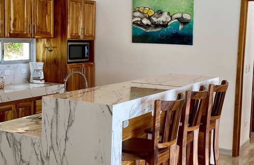 Portalon House | Gorgeous Brand New Ocean View Rainforest Home