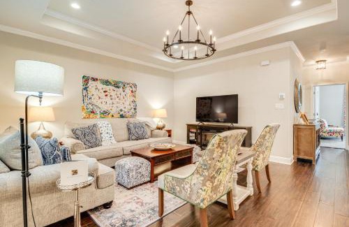 College Station House | Gorgeous College Station Townhome with Patio!