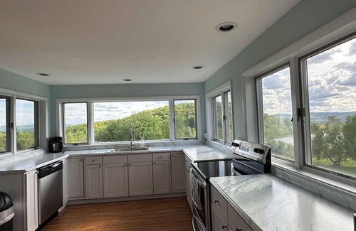 Sharon Springs House | Gorgeous Country Escape for up to 10 in charming Cobleskill