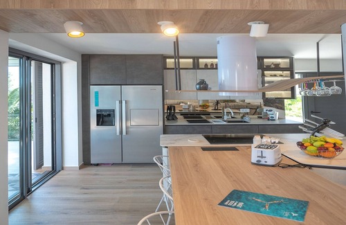 Cove Murtar Villa | Gorgeous Croatian Villa | Villa Hana | 3 Bedrooms | Heated Pool & 2 Mooring.
