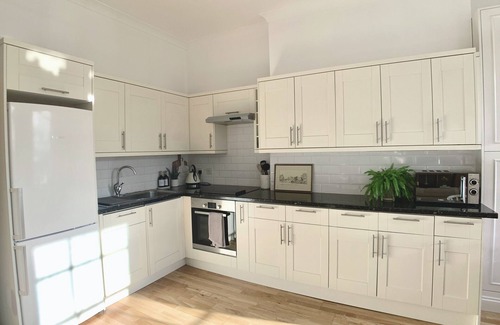 Newington Condo | Gorgeous Georgian Flat near London Eye, Big Ben