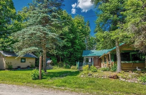 Town of Bellmont House | Gorgeous Getaway With Nature and Private Pond