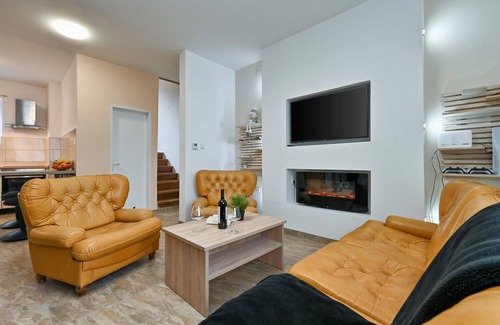 Krapinske Toplice House | Gorgeous home in Krapinske Toplice
