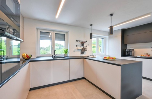 Gornji Kneginec House | Gorgeous home in Gornji Kneginec