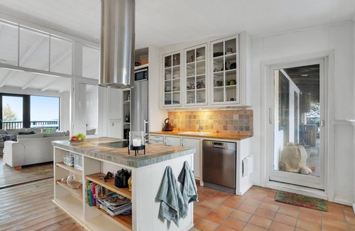 Hoeve Strand House | Gorgeous home in Asnæs