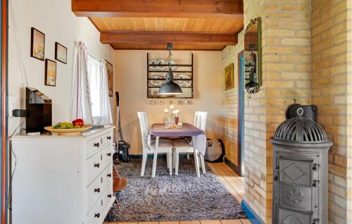 Hoeve Strand House | Gorgeous Home In Asnæs With Wifi