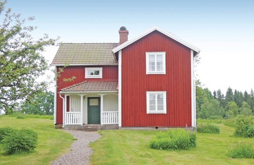 Bodafors House | Gorgeous home in Bodafors with kitchen