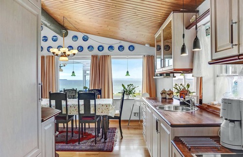 Egsmark Strand House | Gorgeous home in Ebeltoft with WiFi