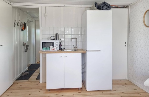 Ellos House | Gorgeous home in Ellös with WiFi