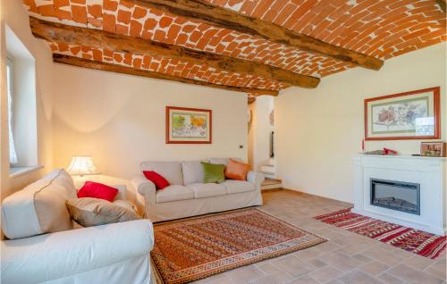Ferrere House | Gorgeous Home In Ferrere With Kitchen