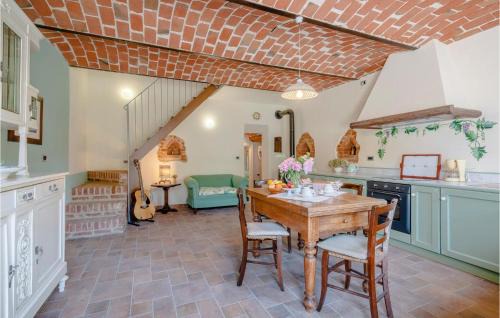 Ferrere House | Gorgeous Home In Ferrere With Kitchen