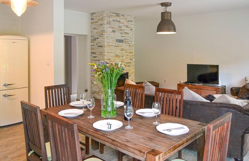 Sarsoni House | Gorgeous home in Fuzine with kitchen