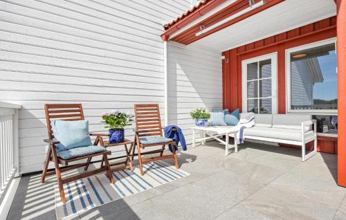 Gjeving House | Gorgeous Home In Gjeving With Wifi