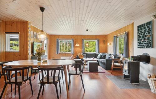 Ebdrup House | Gorgeous Home In Kolind With Wifi