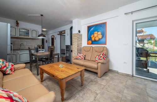 Trgetari House | Gorgeous home in Koromacno with WiFi