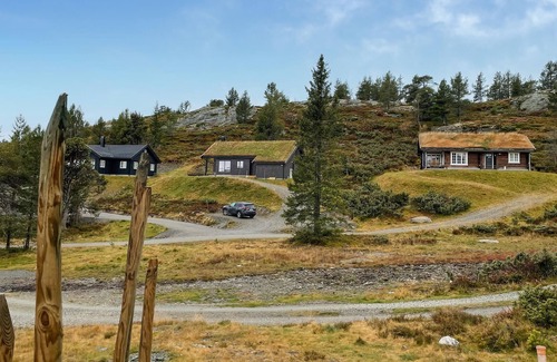 Nord-Fron House | Gorgeous home in Kvam with sauna