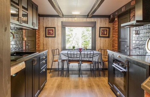 Bogoyvaer House | Gorgeous home in Kverva with WiFi