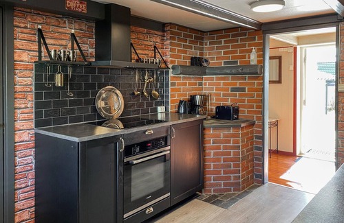 Bogoyvaer House | Gorgeous home in Kverva with WiFi