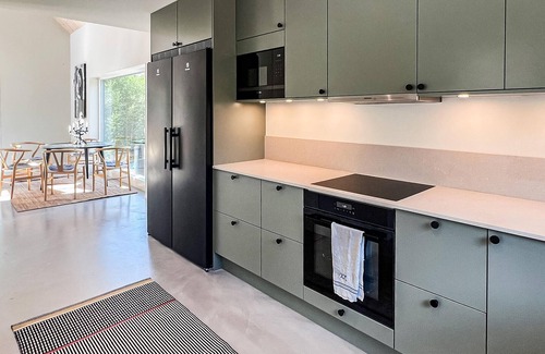 Lindome House | Gorgeous home in Lindome with WiFi
