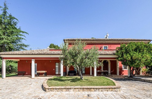 Avenale House | Gorgeous home in Loc. Avenale, Cingoli