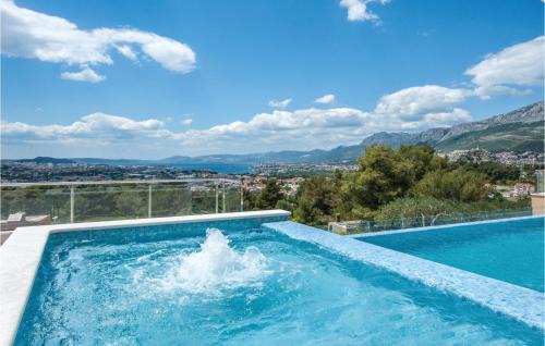 Mravince House | Gorgeous Home In Mravince With Sauna