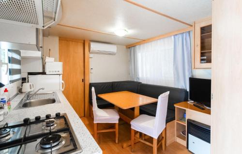 Murvica House | Gorgeous Home In Nerezisca With Wifi