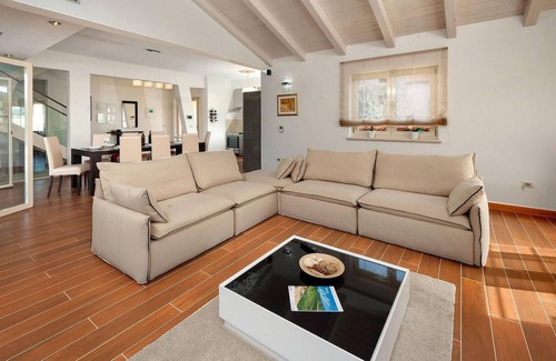 Labinci House | Gorgeous home in Porec