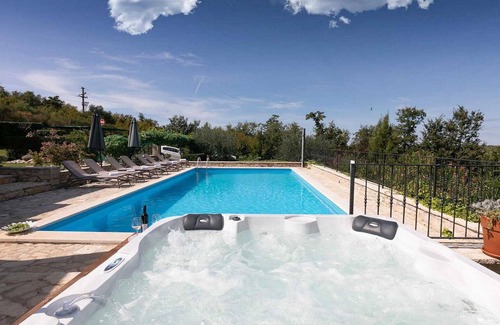 Montizana House | Gorgeous home in Porec