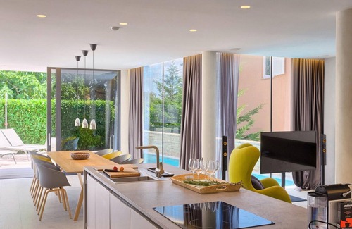 Mugeba House | Gorgeous home in Porec with sauna