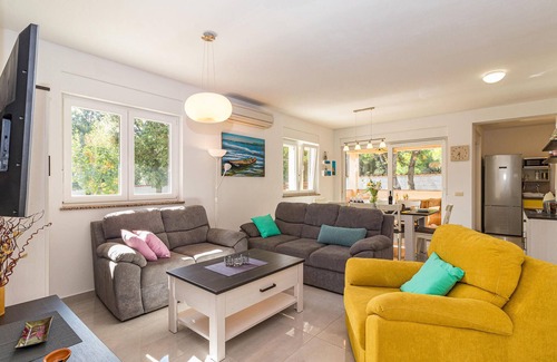 Vinkuran House | Gorgeous home in Pula with WiFi
