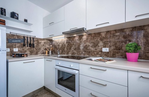 Karojba House | Gorgeous home in Rakotule