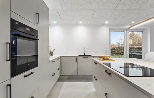 Spodsbjerg House | Gorgeous Home In Rudkøbing With Wifi