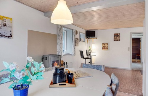 Spodsbjerg House | Gorgeous home in Rudkøbing with WiFi